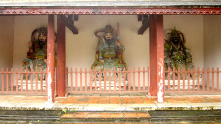 ティエンムー寺の像
