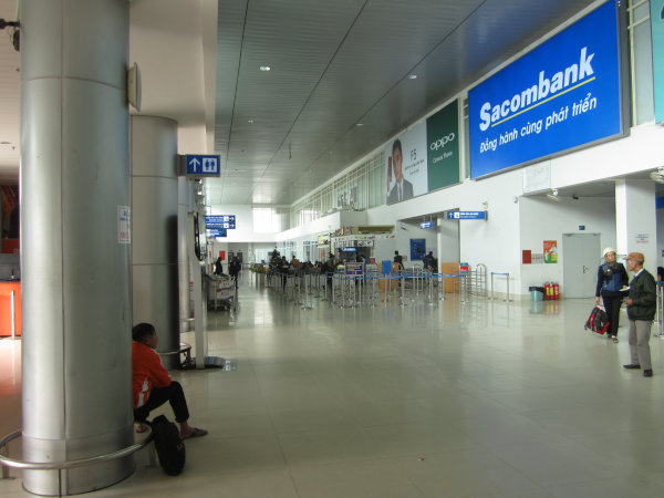 フバイ国際空港の建物内部