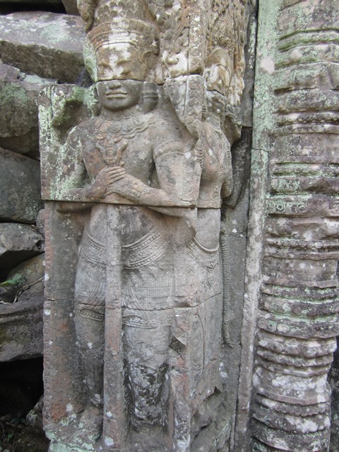 プリヤ・カーンの壁に掘られた像