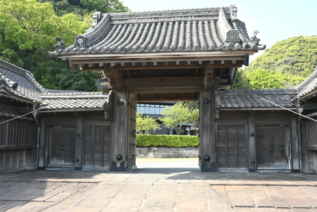 仙巌園正門
