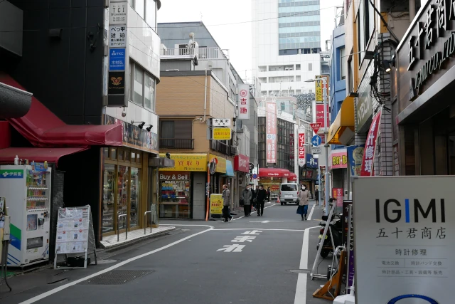 御徒町近辺の路地の風景