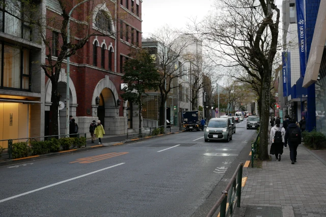 表参道駅付近の街並み