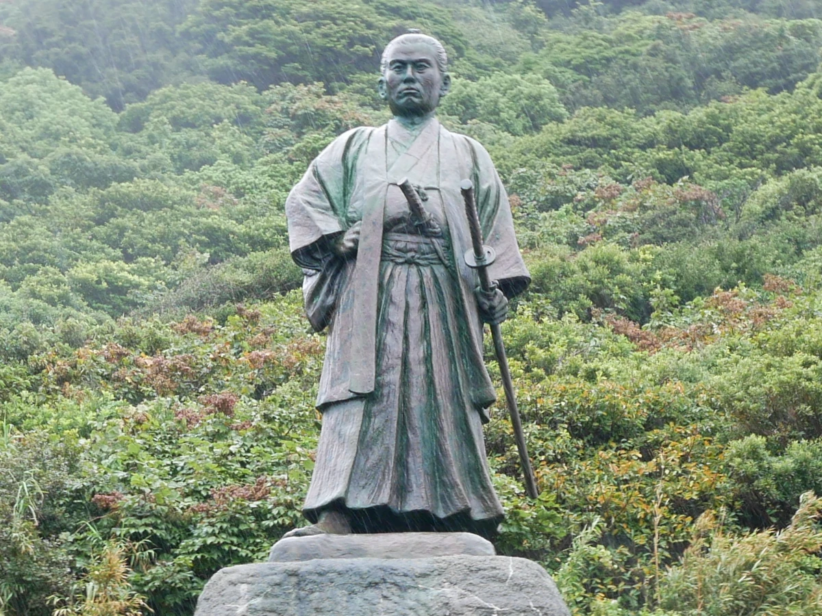 室戸岬の中岡慎太郎像(拡大)